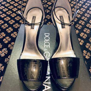Sexy Dolce & Gabbana Black Patent Leather Platform Stilettos 8.5 (Euro 38.5)